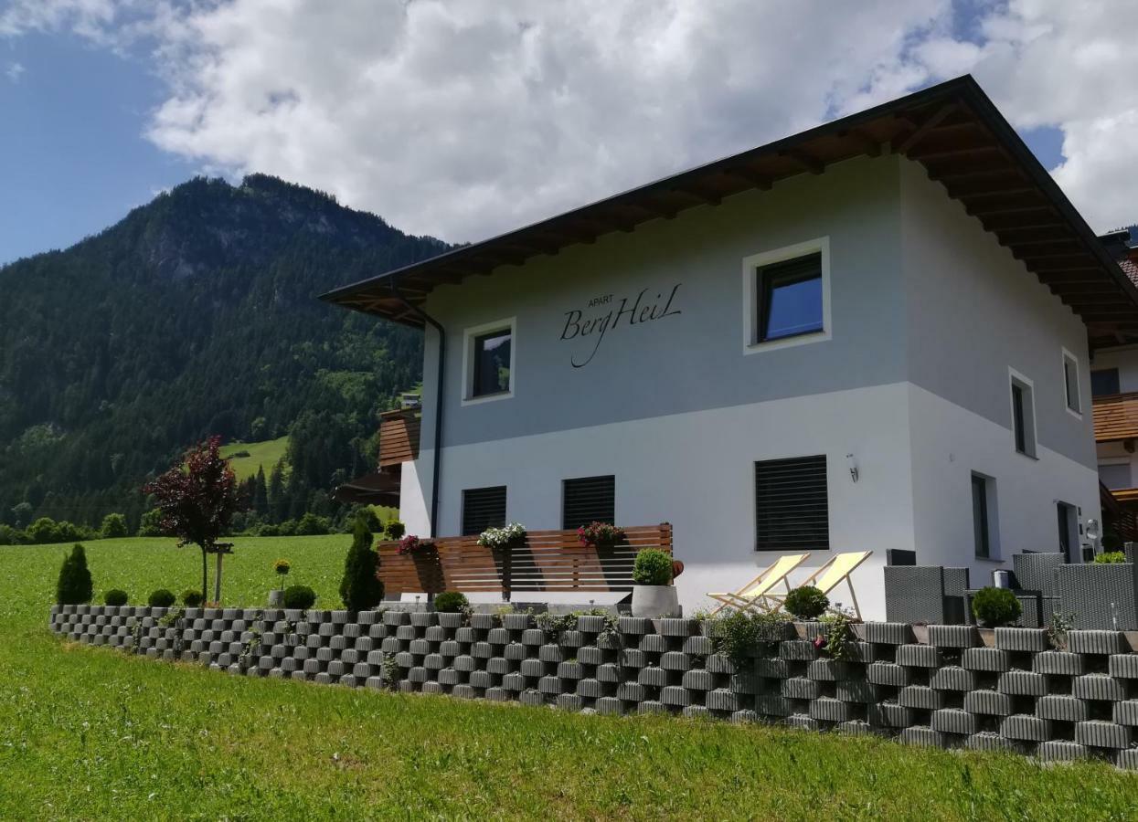 Bergheil Apartments Schwendau Esterno foto